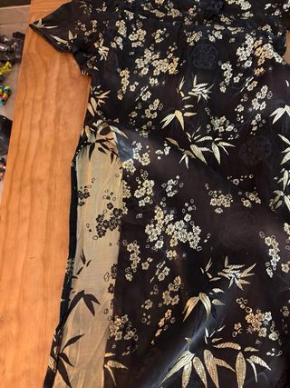 Vestido Chino Tradicional Negro y Dorado