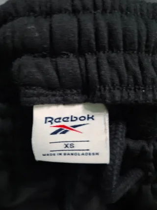 Pantalón chándal Reebok negro