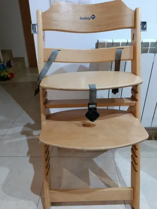 Trona de madera Safety 1st