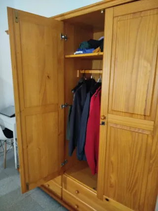 Armario 4 puertas y 4 cajones madera pino