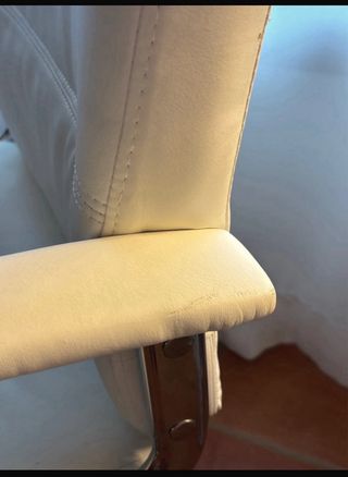 Silla de escritorio giratoria blanca