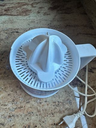 Exprimidor eléctrico TM Electron