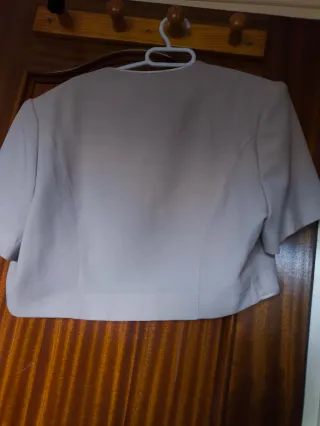 Americana corta beige