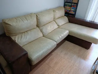 Sofá Chaiselongue Piel Beige y Marrón