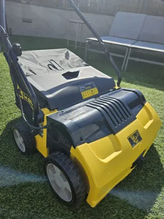 Barredora Peinadora Césped Artificial Garland