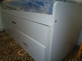 Cama nido blanca con colchónes