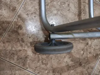 Andador para adultos con ruedas