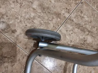 Andador para adultos con ruedas