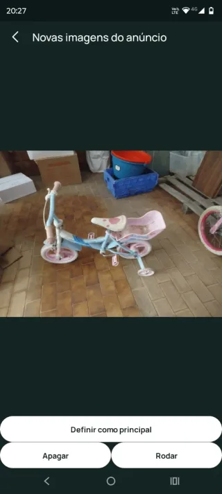 Bicicleta infantil azul e rosa