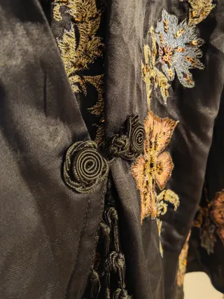 Kimono bordado con flecos • edicion limitada