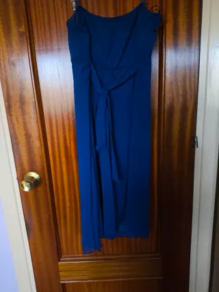 Vestido azul con tirantes joya