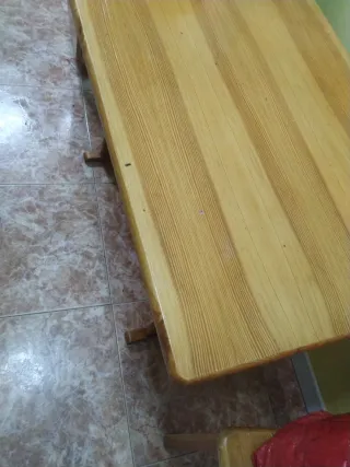 Urge Mesa de madera de pino