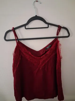 Blusa GUISTYLE roja talla S con encaje