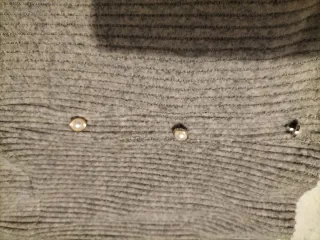 Camiseta manga larga gris y negra