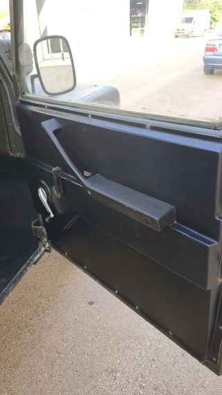 Land Rover Defender 1994