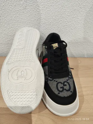 Zapatos GG en negro y multicolor, nuevos