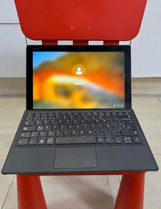 Ordenador Portátil Lenovo i5 8a Generación.