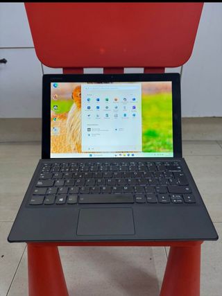 Ordenador Portátil Lenovo i5 8a Generación.