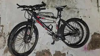 Bicicleta BH EXPERT