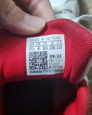 Zapatilla Adidas Marvel Spiderman Edición Limitada