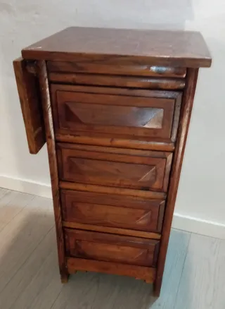 Mueble archivador antiguo de roble.