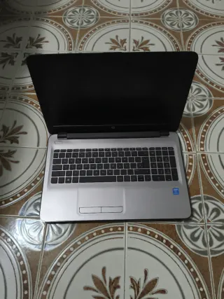 Portátil HP 250 G5 i3 8GB RAM SSD + HDD