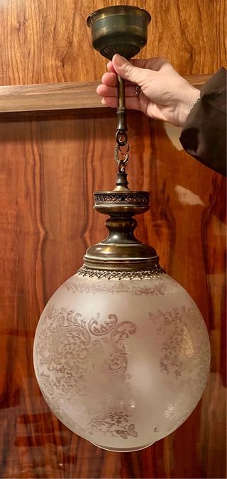 Lámpara colgante latón y cristal esmerilado