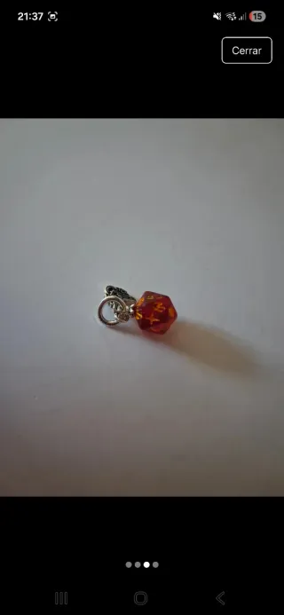 Colgante dado Stranger Things rojo