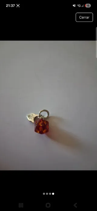 Colgante dado Stranger Things rojo