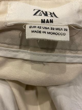 Pantalón cargo Zara multibolsillos beige
