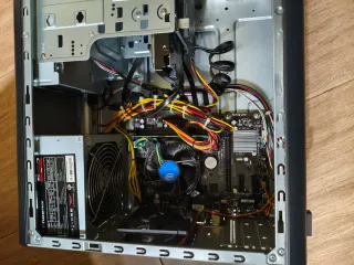 Ordenador Sobremesa  i3 Negro