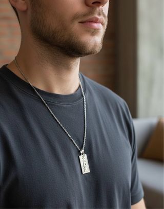 Collar de acero inoxidable para hombre