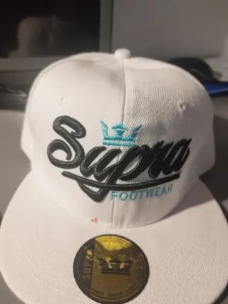 Gorra blanca