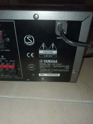 Amplificador Yamaha RX-V357 Plata
