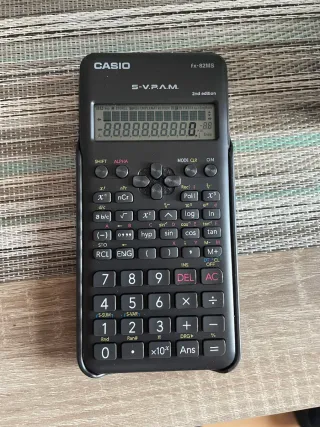 Calculadora Científica Casio fx-82MS