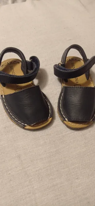 Menorquinas bebé piel azul