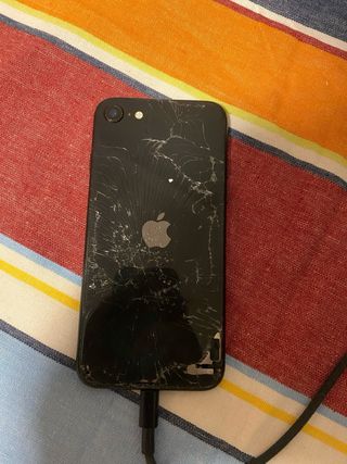 iPhone SE (2da Gen) 128gb SE REINICIA CADA 3 MIN