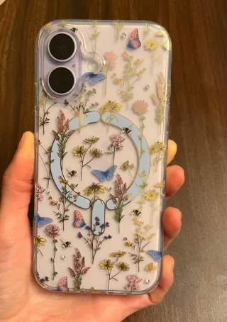 Funda Magsafe iPhone 17 Flores y Mariposas
