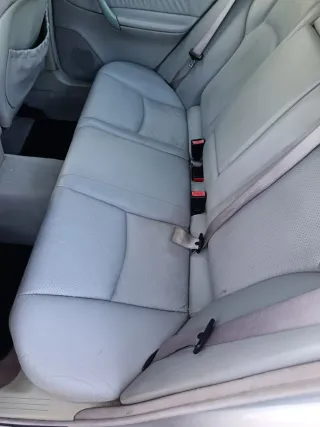 Mercedes-Benz Clase C 2004