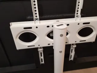 Soporte de suelo para TV blanco
