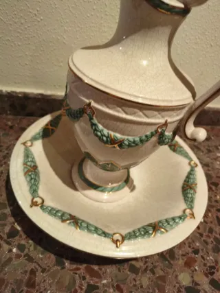 Jarra y plato de lavado antiguo