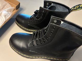 Botas tipo Marten Talla 43