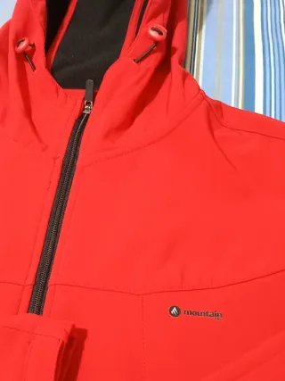 Cazadora Mountain Pro Roja