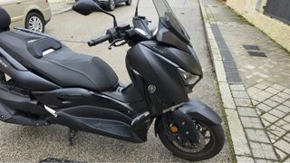 Yamaha XMAX 400 - Iron Max -Maxi Scooter