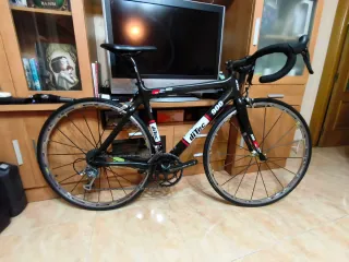 Bicicleta carretera carbono, ruedas carbono