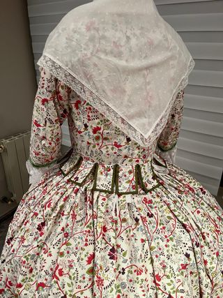 Traje de Fallera