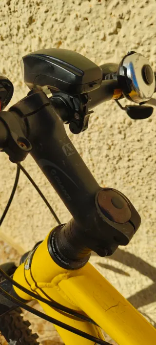 Bicicleta de Montaña Giant Amarilla/negra