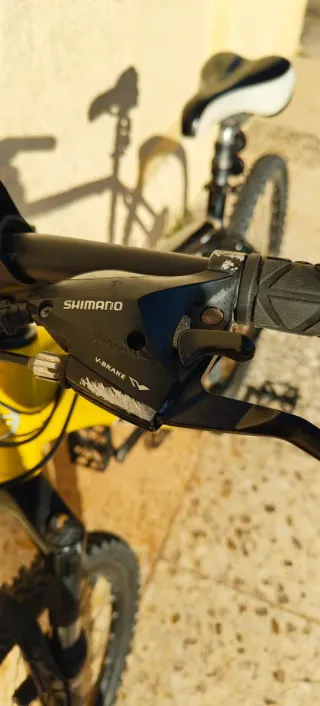 Bicicleta de Montaña Giant Amarilla/negra