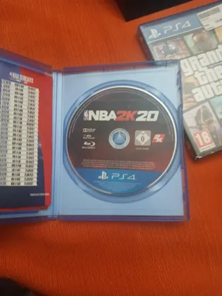 PS4 (PlayStation 4) Negra + Mando + Syberia 3