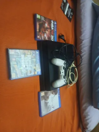 PS4 (PlayStation 4) Negra + Mando + Syberia 3